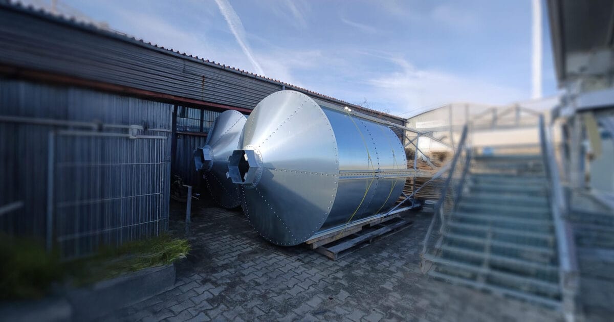 Silosy paszowe CKM – gotowy silos paszowy w gospodarstwie